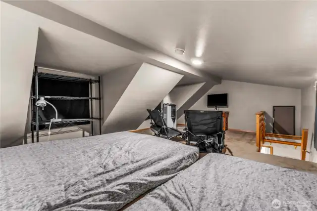 Additional sleeping in the left, which has openable windows for cross ventilation.