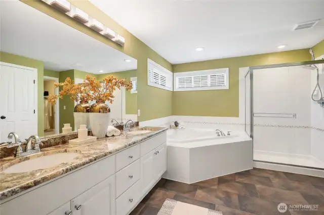 Another view of the primary bath.