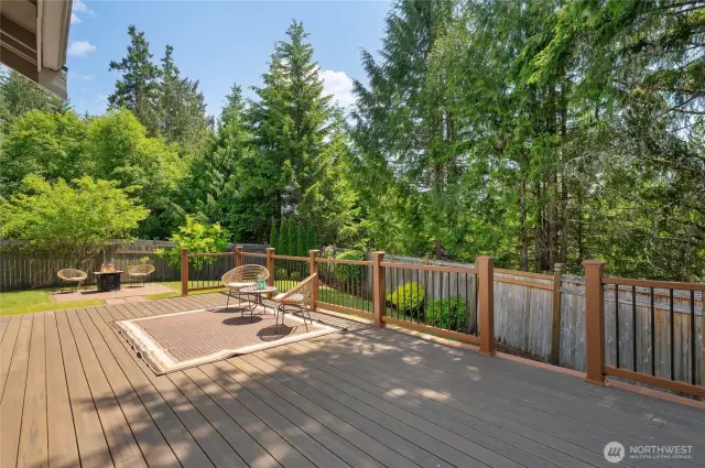 Large deck for relaxing or entertaining while soaking in the views.