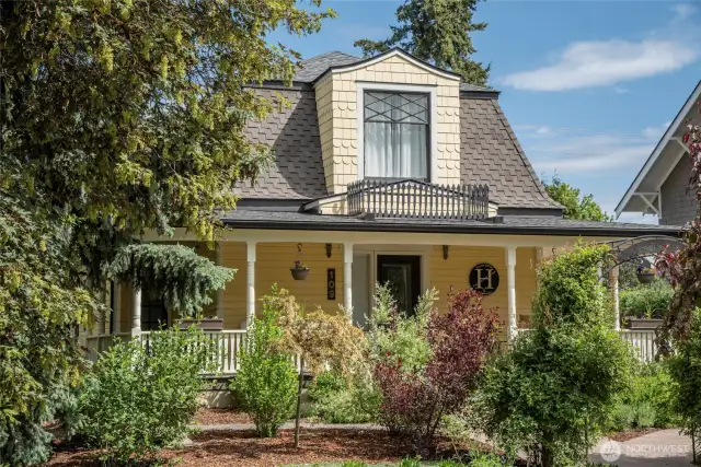 The Harriet House was built by the Bishop family in 1903 as a boarding house for their daughters to attend the State Normal School.