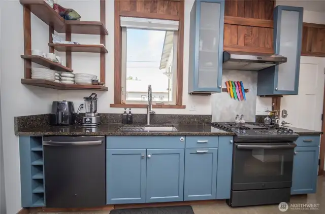 perfect size kitchen