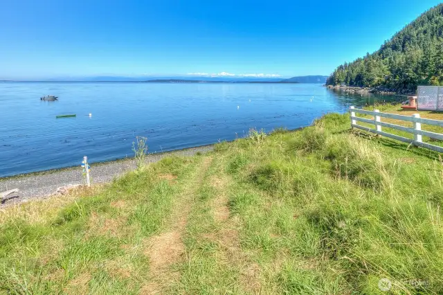 Public water access around the corner at the end of Buckhorn Road