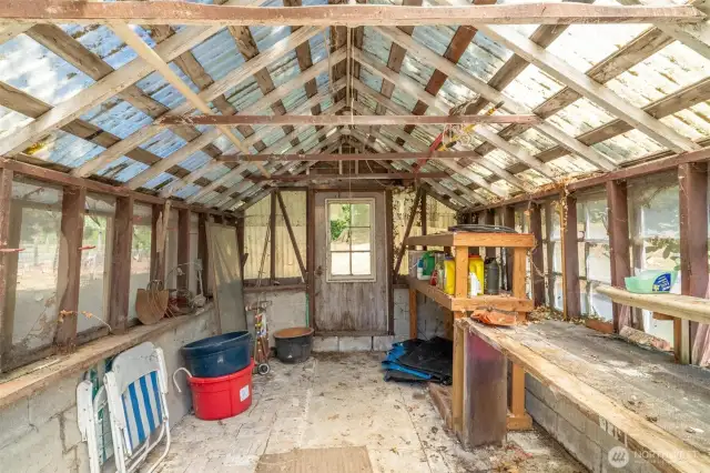 Green house- Wide angle-Smaller than appears.