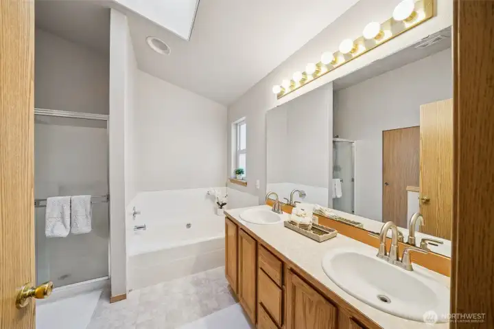 5-piece bath for primary