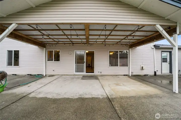 10x20 covered patio with lighting and plumbed for gas bbg