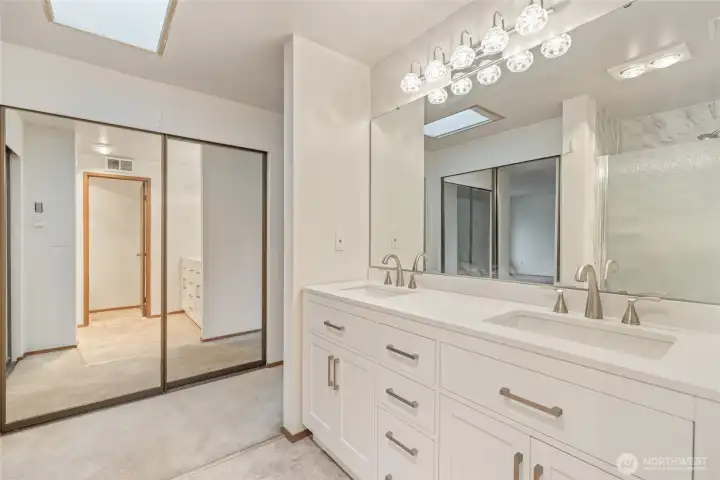 Brand new sinks and cabinets in the main en suite