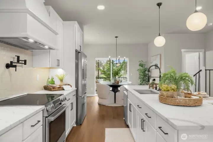 Photographs are for illustrative purposes only. Features, finishes, interior/exterior colors, landscaping and floorplan shown may vary from actual homes built