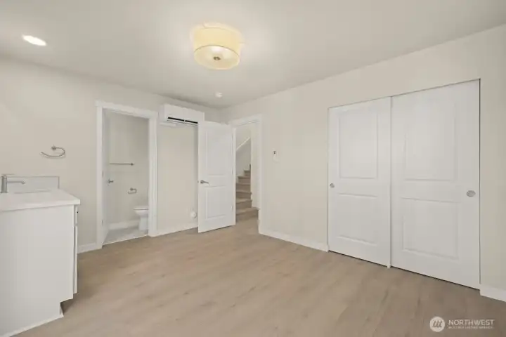 Photographs are for illustrative purposes only. Features, finishes, interior/exterior colors, landscaping and floorplan shown may vary from actual homes built Photographs are for illustrative purposes only. Features, finishes, interior/exterior colors, landscaping and floorplan shown may vary from actual homes built