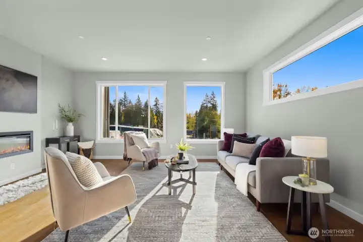 Photographs are for illustrative purposes only. Features, finishes, interior/exterior colors, landscaping and floorplan shown may vary from actual homes built