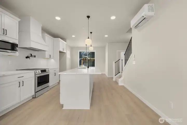 Photographs are for illustrative purposes only. Features, finishes, interior/exterior colors, landscaping and floorplan shown may vary from actual homes built Photographs are for illustrative purposes only. Features, finishes, interior/exterior colors, landscaping and floorplan shown may vary from actual homes built