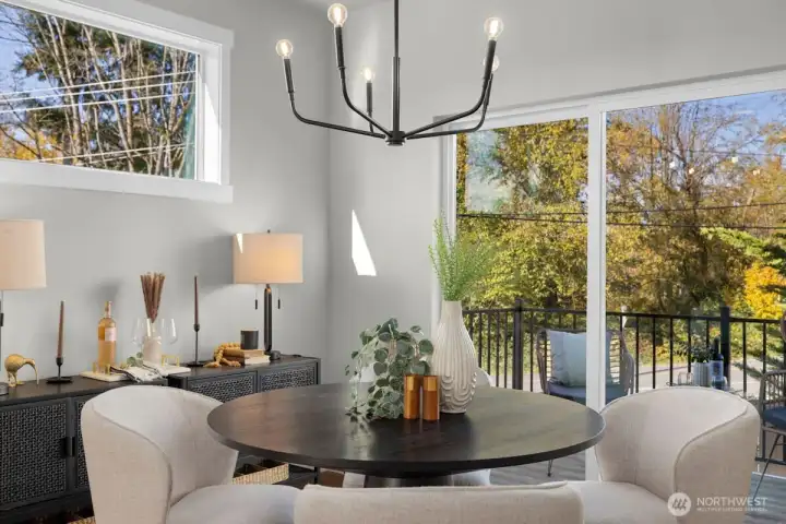 Photographs are for illustrative purposes only. Features, finishes, interior/exterior colors, landscaping and floorplan shown may vary from actual homes built