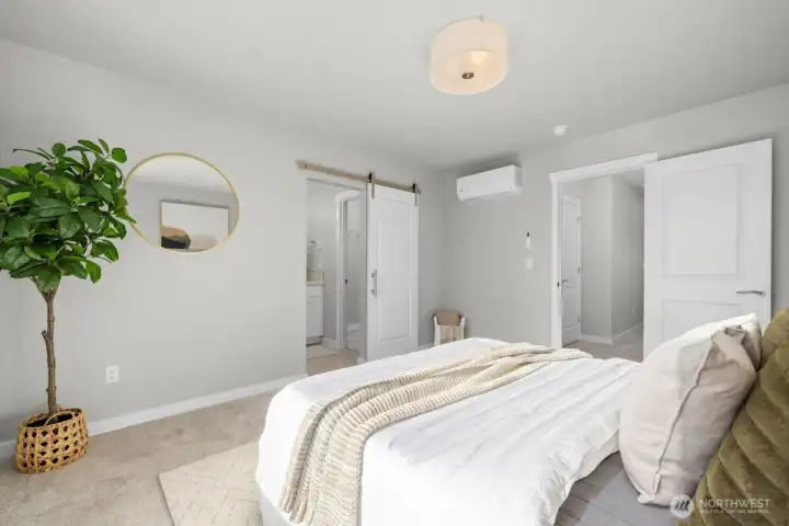 Photographs are for illustrative purposes only. Features, finishes, interior/exterior colors, landscaping and floorplan shown may vary from actual homes built