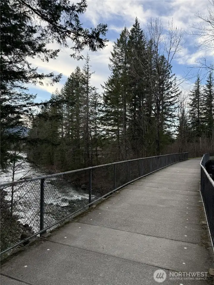 S.V.T. trail just a few minute walk from the house.