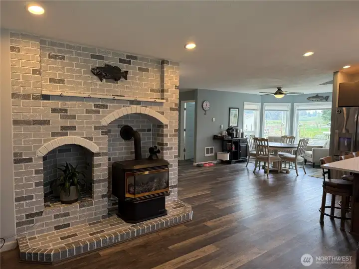 Looking from the living room to the dining area.