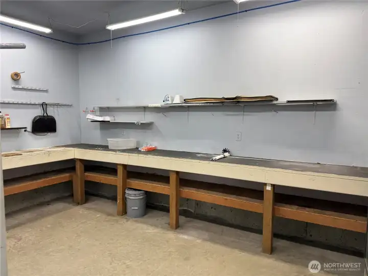 Separate room for special projects...great workshop.