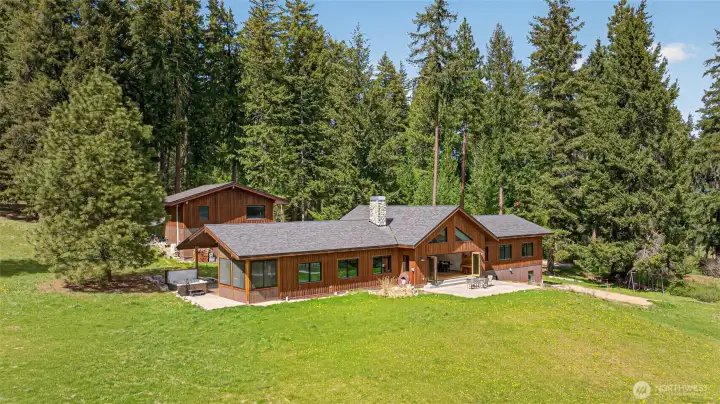 Rear, exterior profile