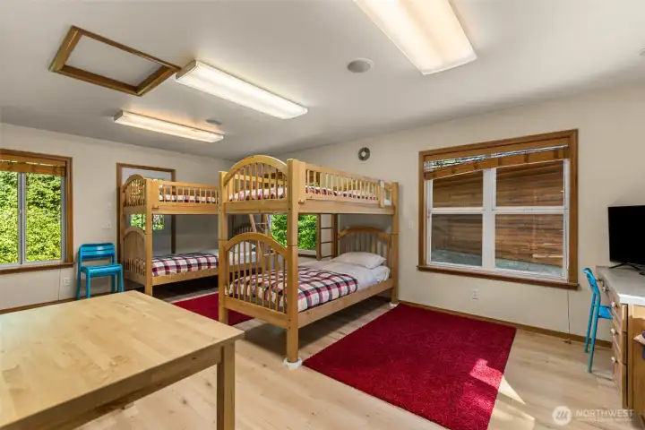 Bunk room includes additional gather space, great for games, study time, puzzles ~ many options