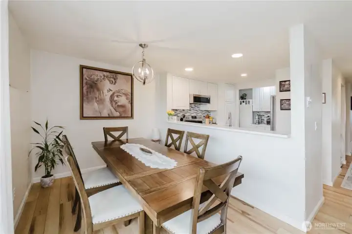 Beautiful Dining Area. Beautiful Dining Area.
