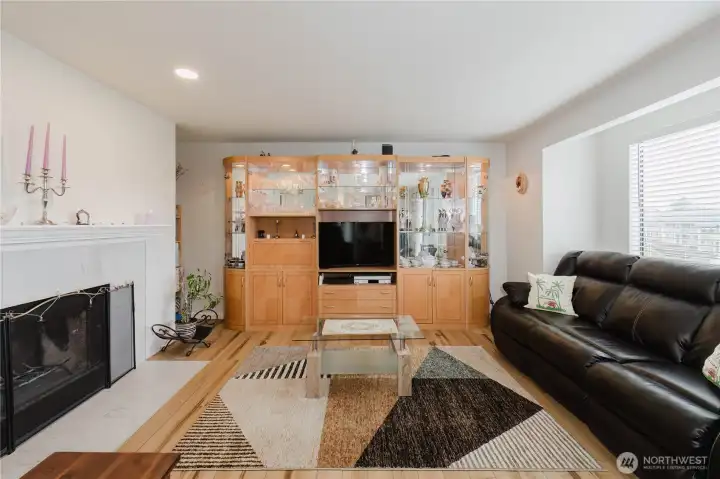 Living Area with Fireplace & Large Windows. Living Area with Fireplace & Large Windows.