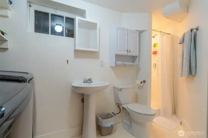 Lower level 3/4 bath and W/D