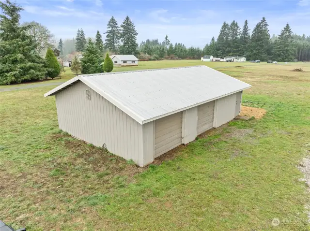 Barn/Garage/Shop