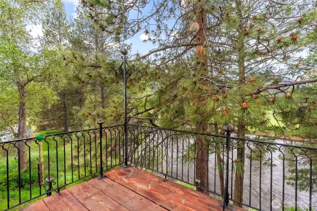 BBQ Deck off upper floor