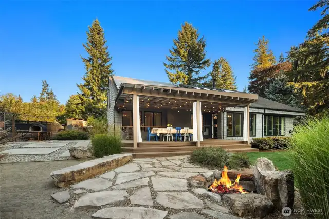 Firepit for roasting marshmellows