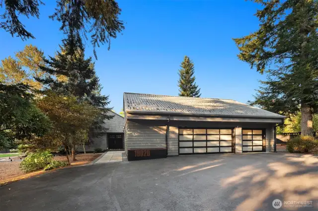 3+Detached Garage
