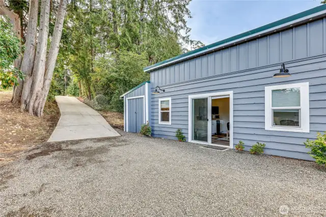 Detached outbuilding