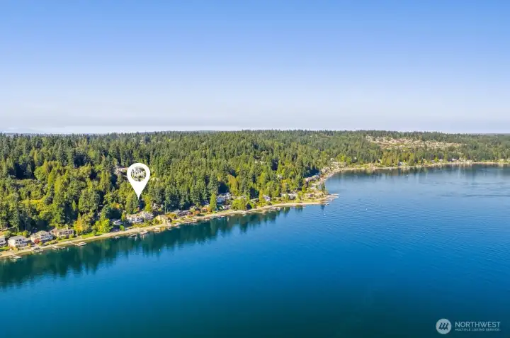 Your waterfront lifestyle awaits!