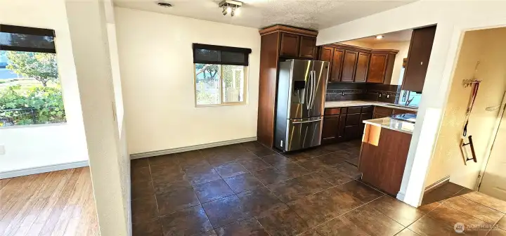 Dining room looking into kitchen