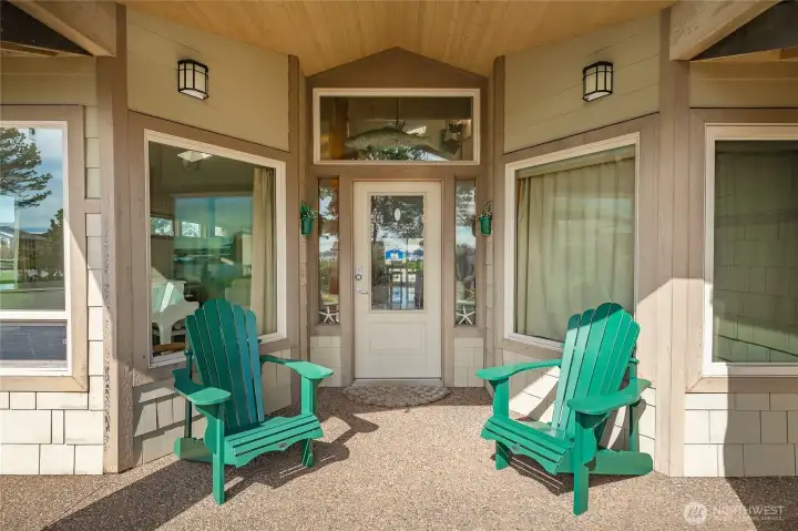 Carefully custom crafted & designed to be a stand-out Pacific Northwest residence.