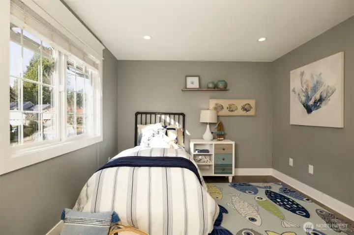 Second upstairs bedroom.