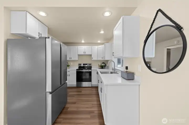 Brand new kitchen New cabinetry