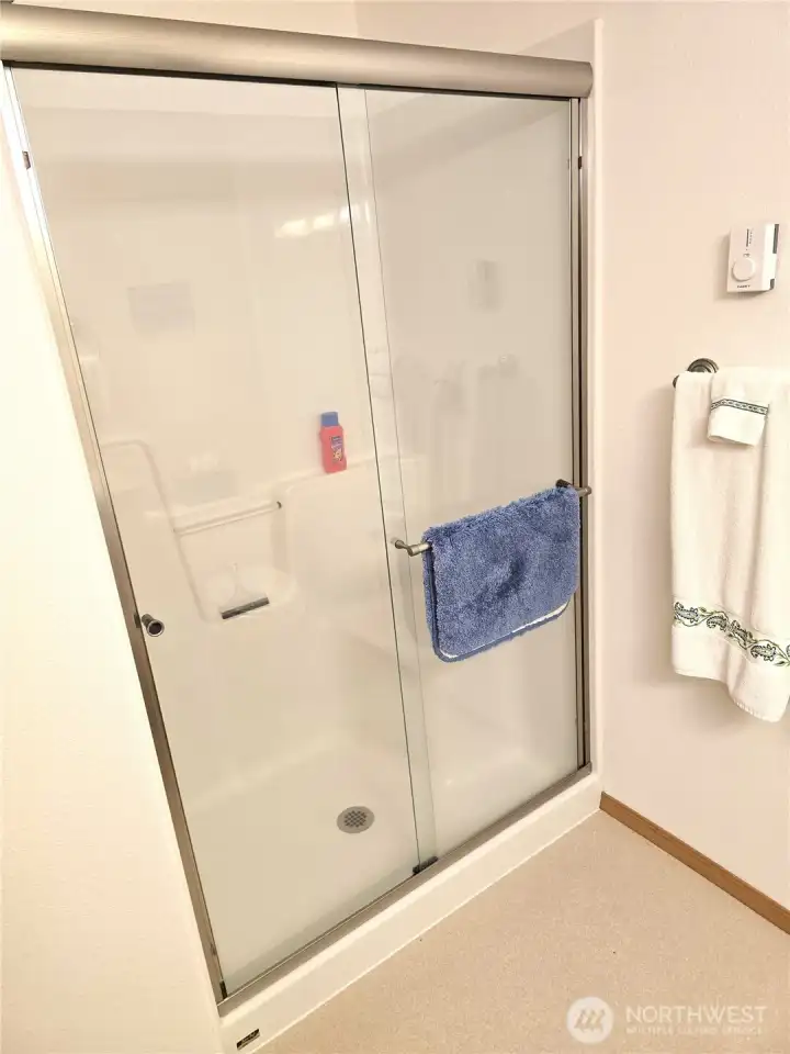 hall shower