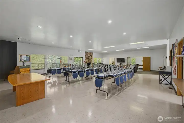 Gathering room with piano.