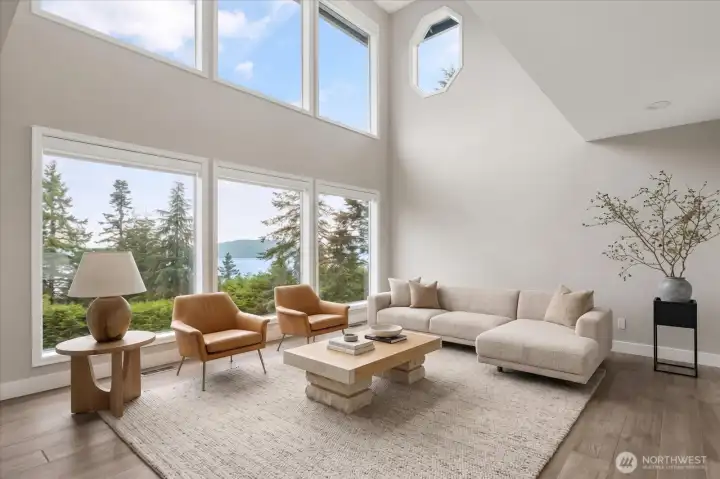 Livingroom with Cathedral ceilings Virtually staged