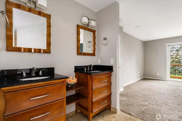Dual sinks in the primary bathroom