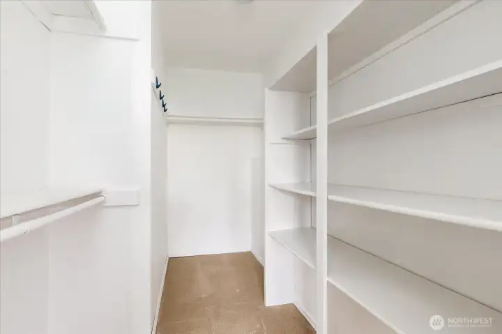 Walk-in Closet
