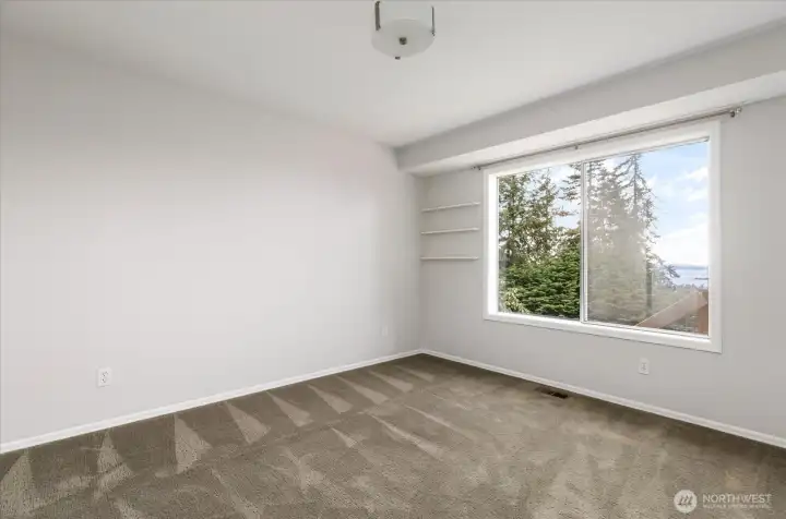 lower level bedroom (unstaged)