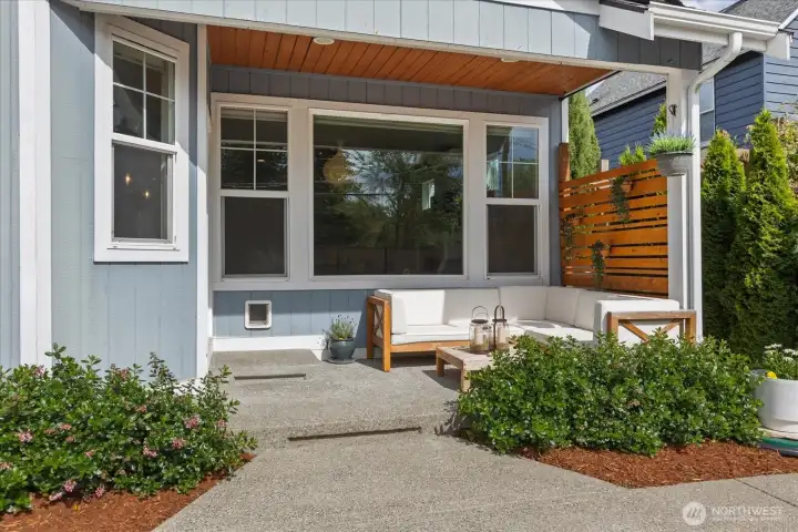 Open the door and extend your living space outdoors with a covered patio that's perfect for morning coffee, evening cocktails, or dining al fresco. Open the door and extend your living space outdoors with a covered patio that's perfect for morning coffee, evening cocktails, or dining al fresco.