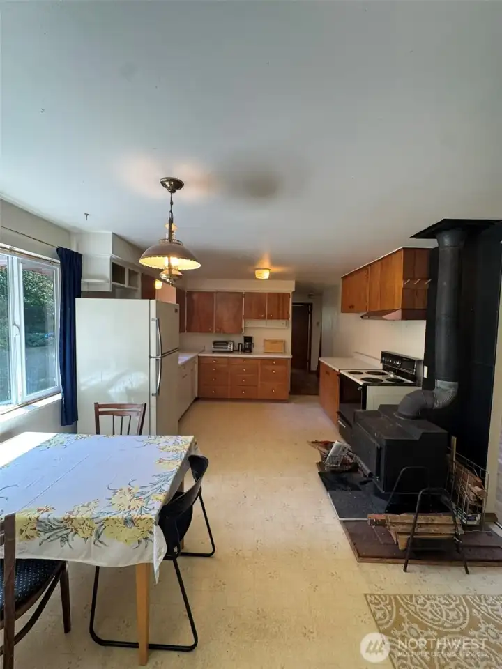 Kitchen/dining