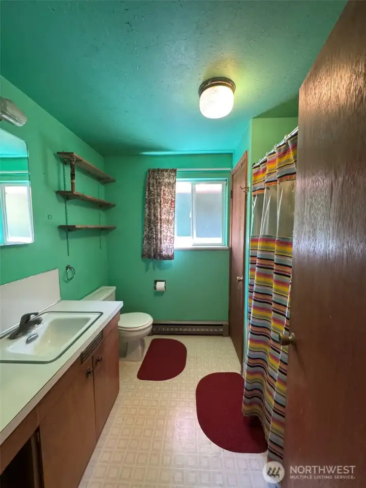 Full bathroom, needs updated plumbing