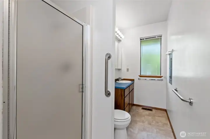 Primary 3/4 bathroom