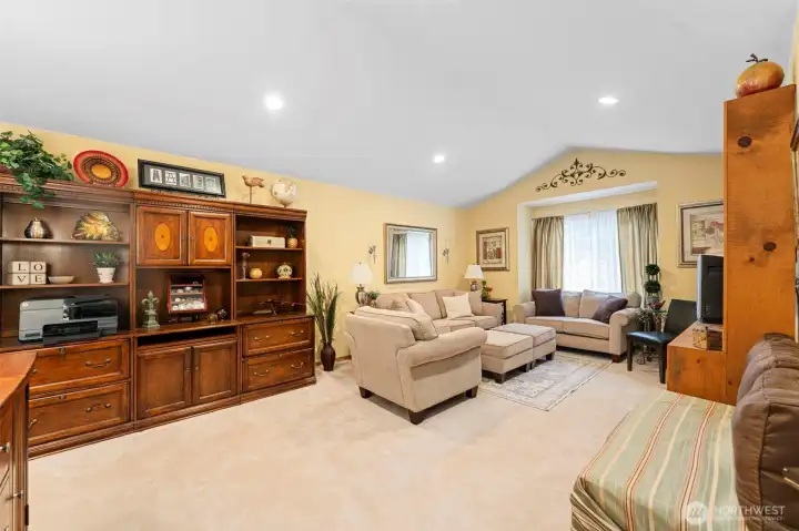 Oversized bonus room ready to fit your lifestyle--let your imagination run wild!