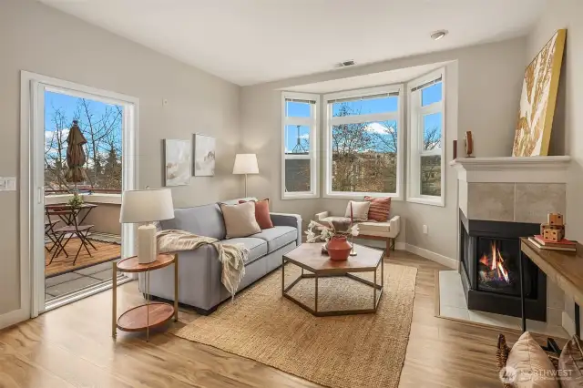 Southwest facing family room off of kitchen