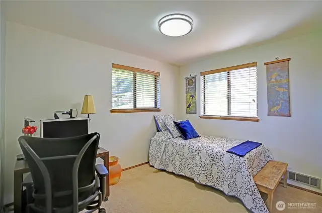 2nd bedroom upstairs...