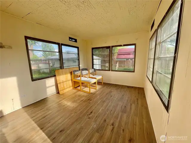 mobile living rm