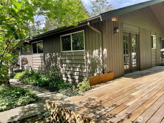 Looking toward the home from the courtyard adjacent deck.