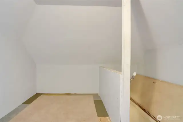 Upstairs sitting area
